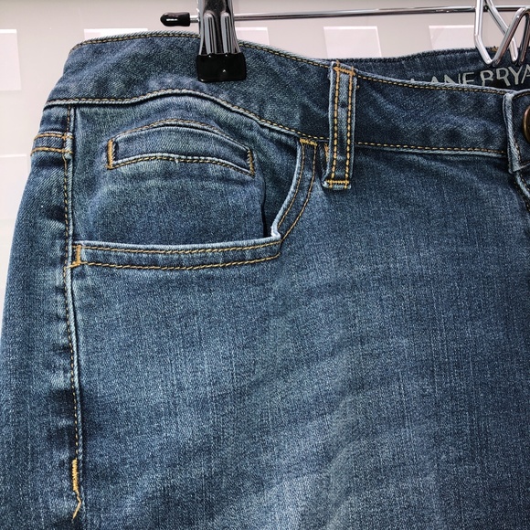 🎉3HP🎉 LANE BRYANT Low Rise Boyfriend Jeans Distressed Deconstructed Stretch 16 - Picture 6 of 16